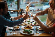 Логотип Хаб їжі, ресторан сімейної кухні м. Вінниця