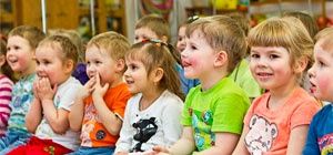 Логотип Розум-Няшки, дитячий творчий клуб м. Харків