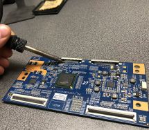 Логотип Pixel lab, сервісний центр м. Київ