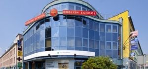 Логотип Speak Up, школа англійської мови м. Харків