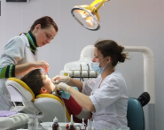 Медик Ейд, стоматологічна клініка фото