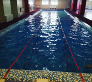 Водолій, басейн фото