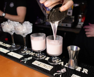 Бурштинова кішка, караоке-бар фото