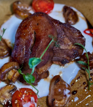 Бурштинова кішка, караоке-бар фото