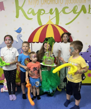 Карусель, детский развлекательный центр фото