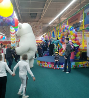 Jump City, дитячий розважальний центр фото