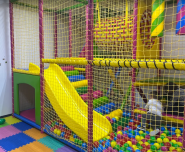 Kinder, дитячий клуб фото