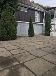 Leon, база відпочинку фото