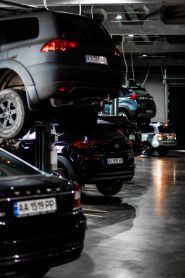 Hunters Garage, станция технического обслуживания фото