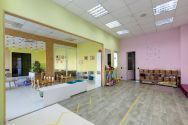 Montessori School, дитячий садок-школа фото
