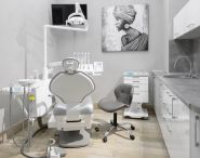 Y-clinic, стоматологічна клініка фото