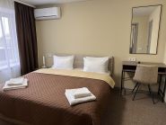 Явір, готель фото