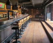 Апріорі, паб фото