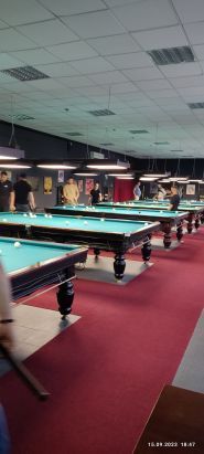 Злата, більярдний клуб фото