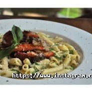 Mario's Trattoria, кафе-піцерія фото