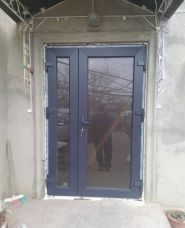 Оконський та Балконський, мережа фірмових салонів фото