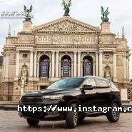 Львов, автомобільний дім фото