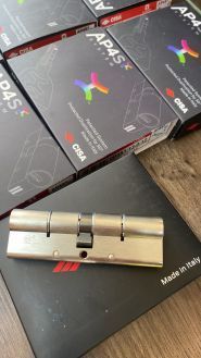 Замок Маркет, продаж замків фото