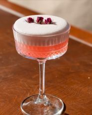 LaRA, ресторан турецкой и европейской кухни фото