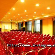 Апрель, ресторан фото