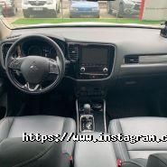 Мitsubishi, автосалон фото