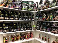 Фірмовий рибальський магазин., товари для полювання та риболовлі фото