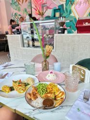 Feeling Happy, кафе фото