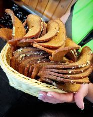 Пивас, пивний зал фото