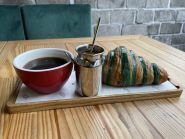 12 coffee and croissants, кав'ярня фото