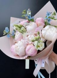 Brunka квіткова крамниця, флорист фото
