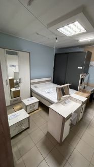 Моноліт, торговий будинок фото