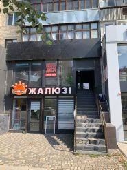 Світ Дверей Вікон, магазин дверей фото