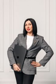 Петрунько Ірина Андріївна, адвокат фото