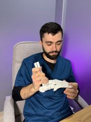 Лікар ортопед-травматолог Ющишен Віталій Олександрович фото