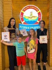 Yellow Submarine, ресторан НЕ ДЛЯ ВЗРОСЛЫХ фото