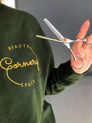 Логотип Cornery beauty space, салон краси м. Рівне