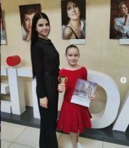 Melihov dance studio, танцювальний клуб фото