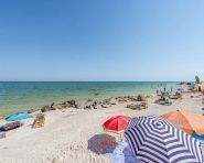 Червоні вітрила, база відпочинку фото