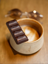 Millennium, фірмовий магазин фото