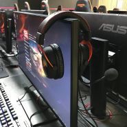 it land. Hub T, інтернет-кафе фото