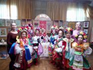 Мадонна, театр авангардної моди фото