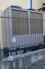 Інженер, професійне обладнання для інженерних систем фото