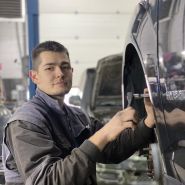 Магазин автозапчастин на Академіка Каблукова фото