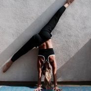 Студія йоги на Лариси Руденко фото