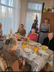 Життя продовжується, пансіонат для людей похилого віку фото