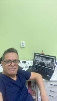 Басель Ткіє, лікар-ортодонт фото