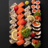 ЖуйКо, доставка суші і піци фото