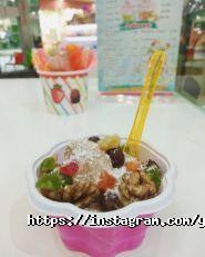 Yummy, йогурт-бар фото