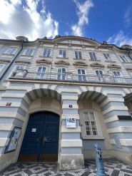 Дніпропетровська школа української культури та мистецтв ім. Олеся Гончара фото