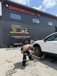 Перехрестя,  автокомплекс фото